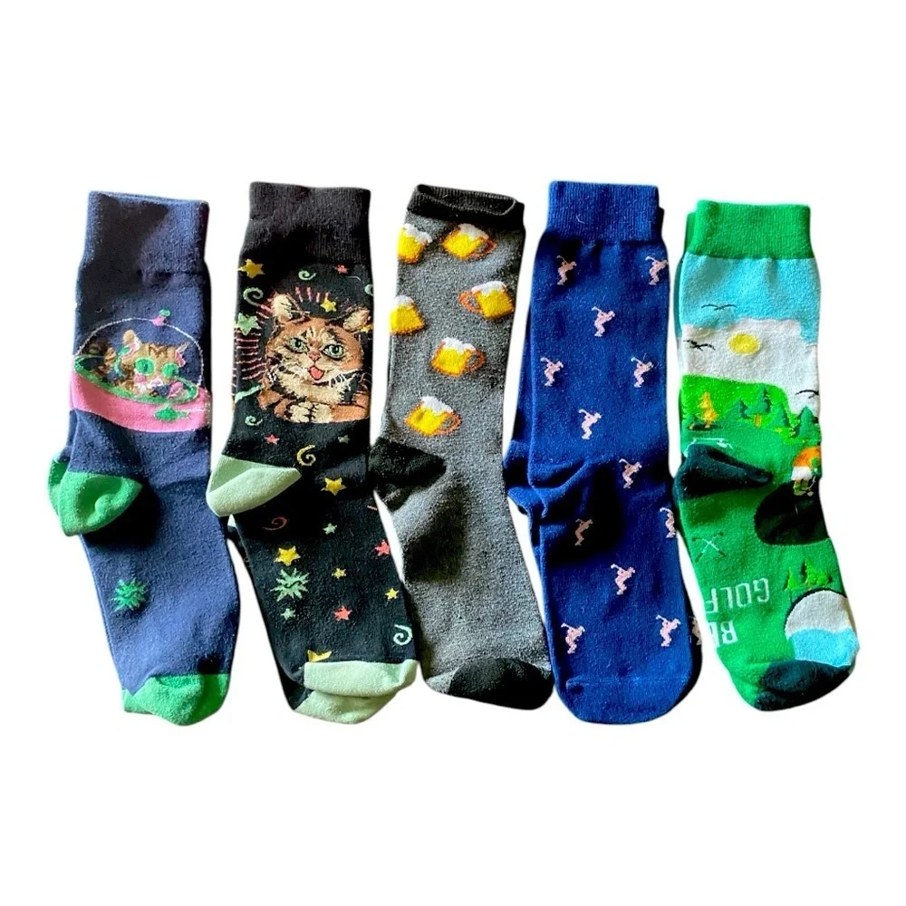 MENS-NOVELTY SOCKS-5 PAIRS SIZE 8-10 EXCELLENT CONDITION